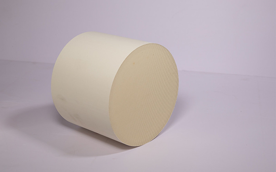 Het kleine SCR van de Poriediameter Katalysator Hoge Volume paste Selectieve Katalytische Vermindering aan