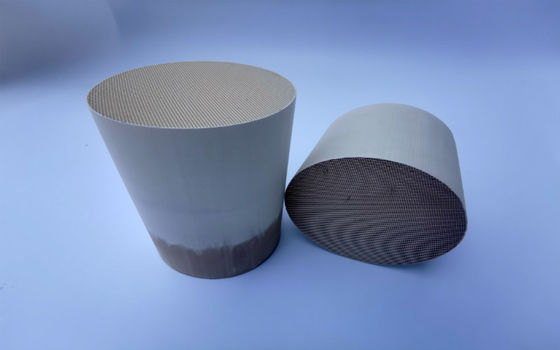 Substraat van de de Honingraat het Ceramische Katalysator van platinadoc. Diesel Oxidation Catalyst