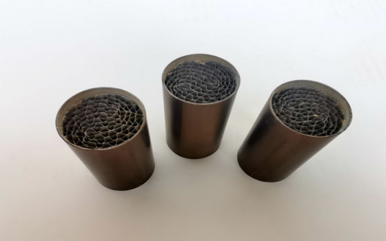 100 Celkatalysator 3 Duim 2,5 Duim Universele Katalysators voor Automobielemissies